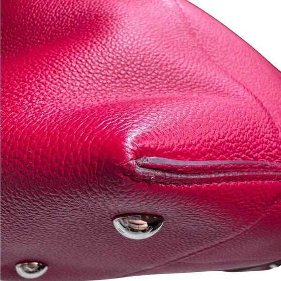Louis Vuitton Soft Lockit MM Shoulder Bag - Picture 8 of 13